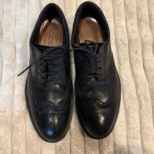 Ecco Men's Classic Black Leather Oxfords